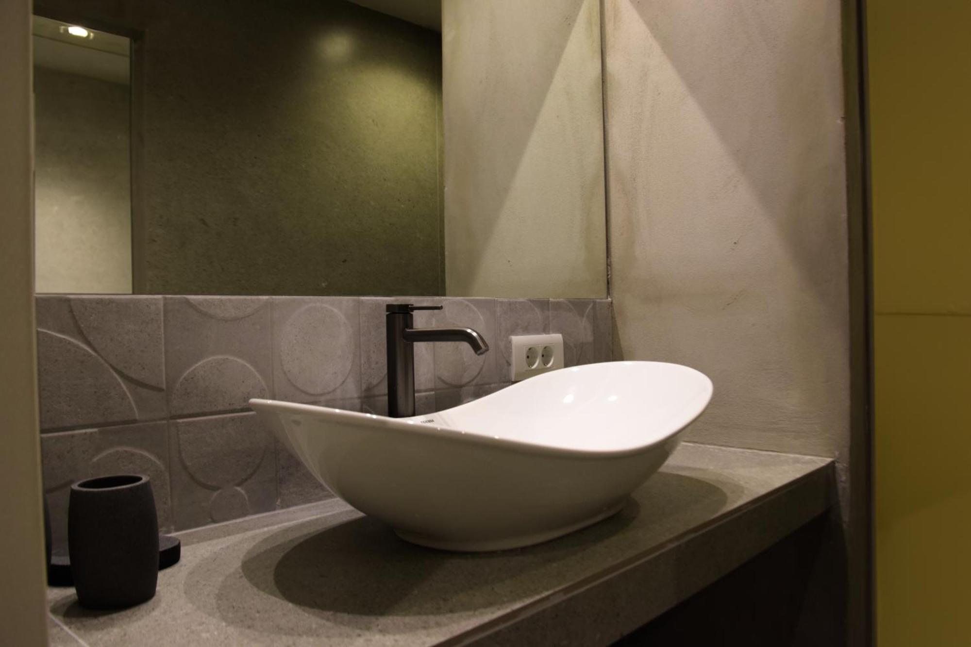 99 Adrianou Apartments アテネ エクステリア 写真
