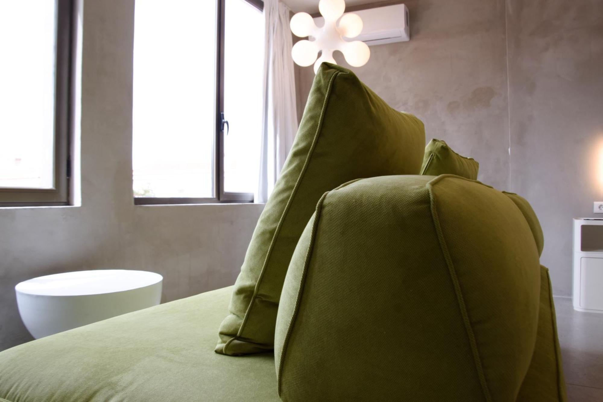 99 Adrianou Apartments アテネ エクステリア 写真