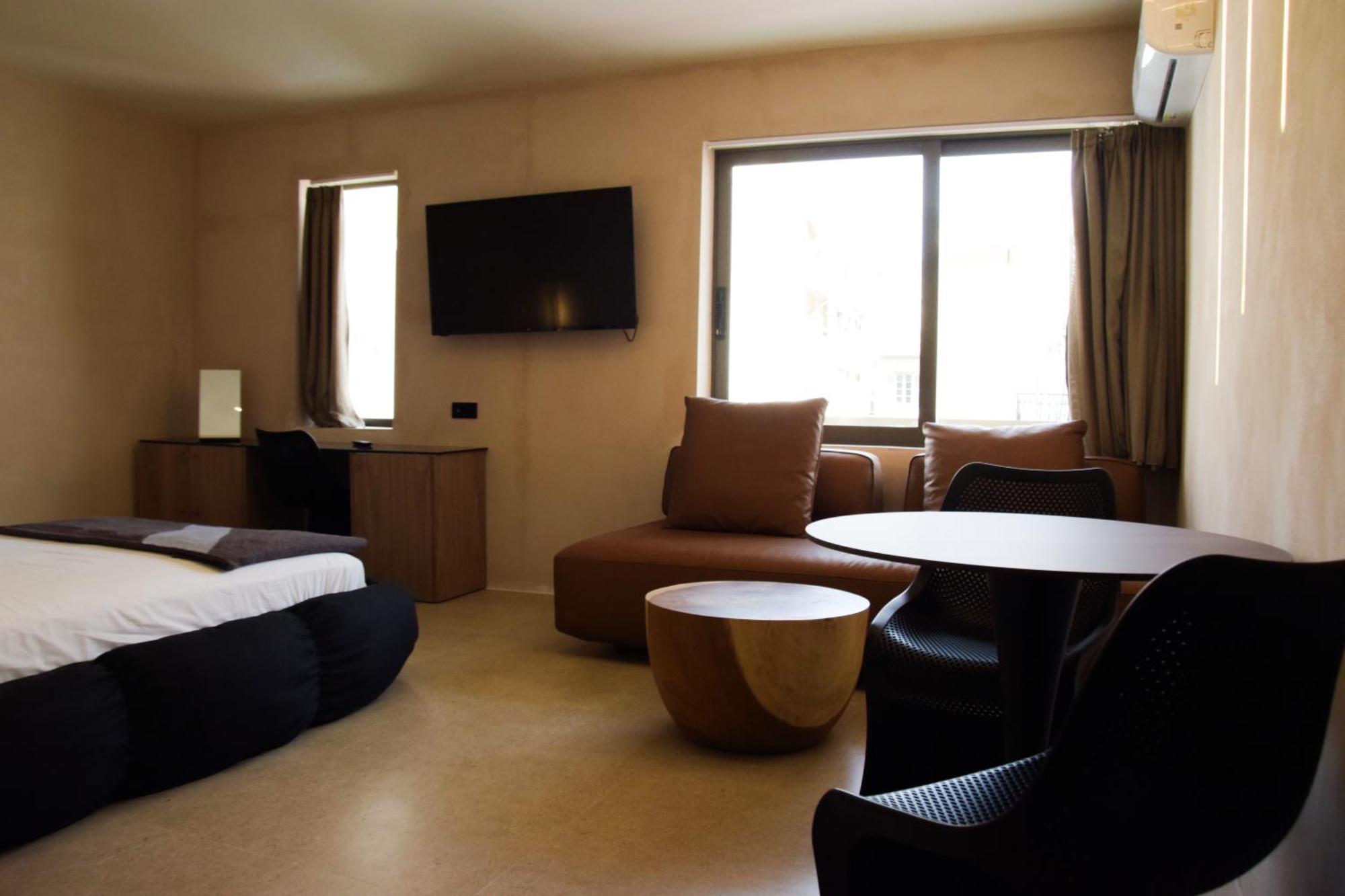 99 Adrianou Apartments アテネ エクステリア 写真
